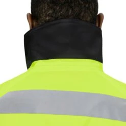 REVERSIBLE RAINCOAT 13 REVERSIBLE RAINCOAT -Blauer Store 26990 55 detal3 reversible raincoat